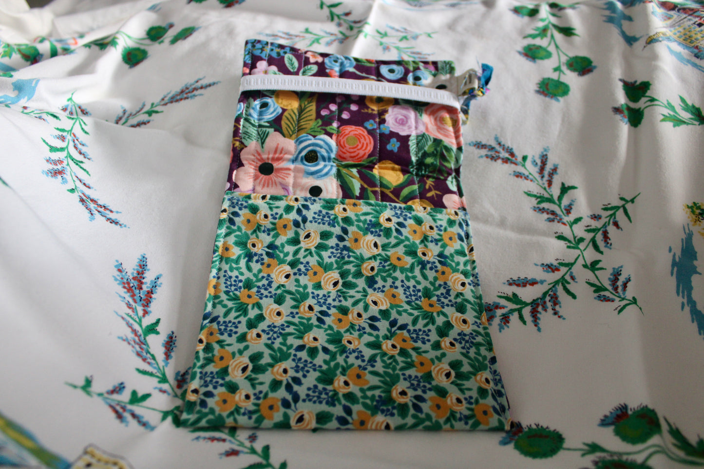 Independent Edition Reversible E-reader Sleeve