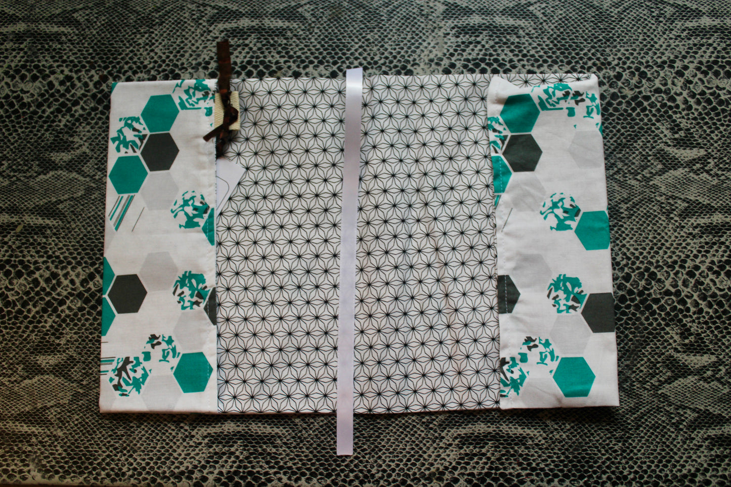 Independent Edition Adjustable Fabric Book Cover - Medium