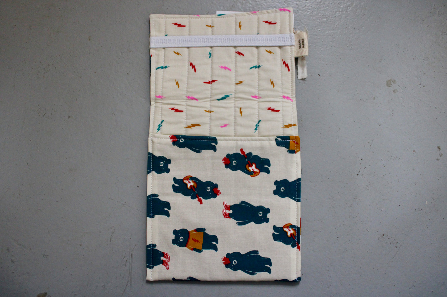 2nd Edition Reversible E-reader Sleeve