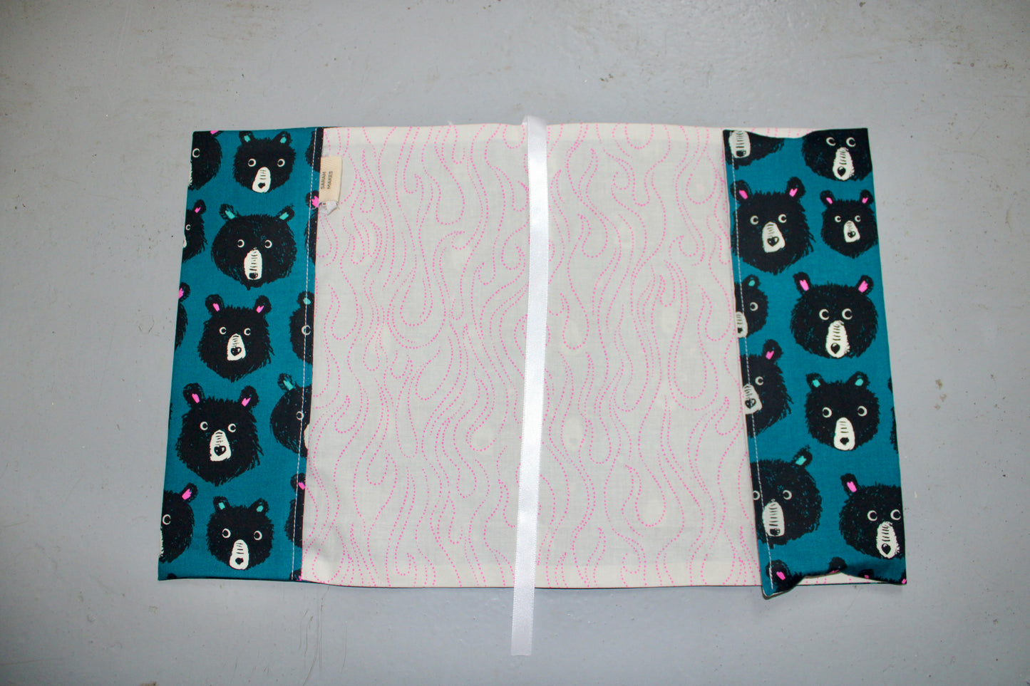 Independent Editions Adjustable Fabric Book Cover - Large