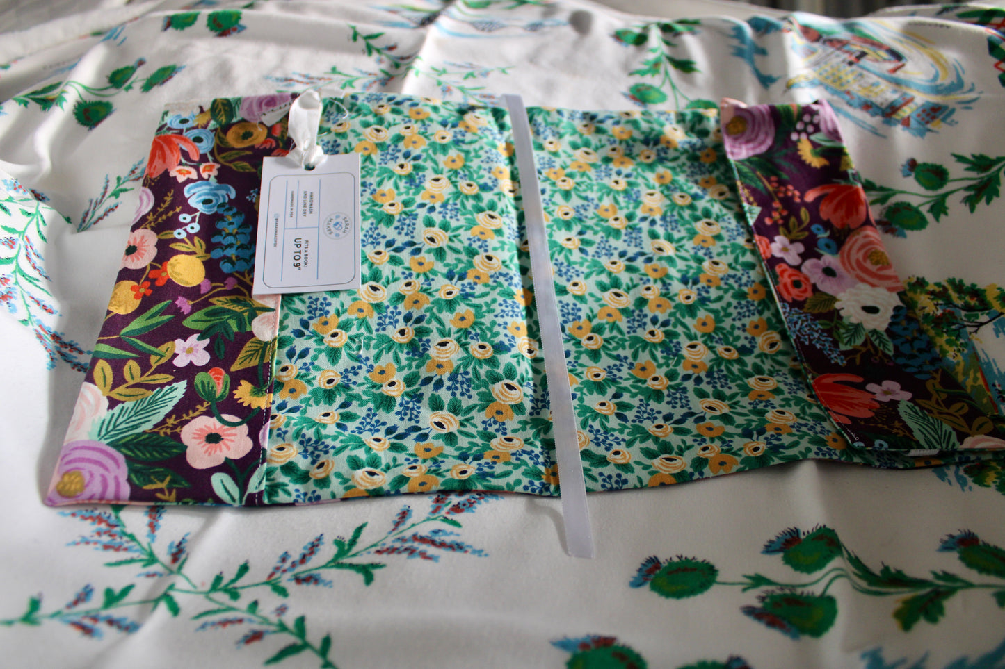 Independent Editions Adjustable Fabric Book Cover - Large
