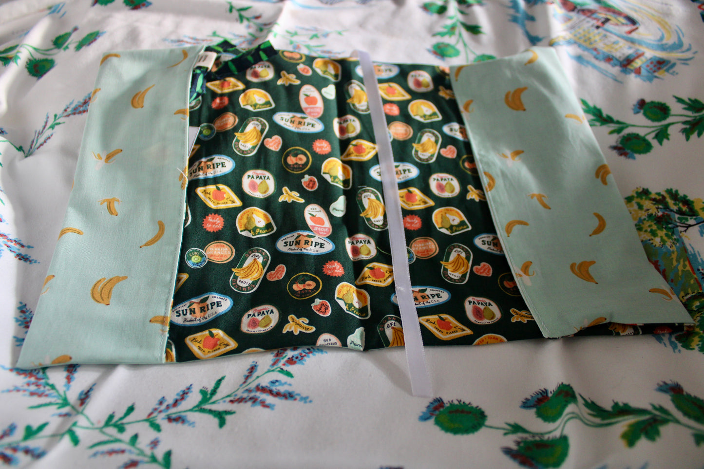 Independent Editions Adjustable Fabric Book Cover - Large