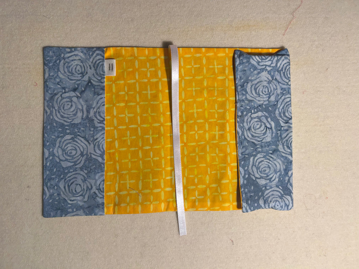 Independent Edition Adjustable Fabric Book Cover - Medium